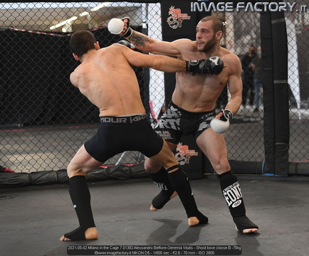 2021-05-02 Milano in the Cage 7 01382 Alessandro Belfiore-Geremia Vilutis - Shoot boxe classe B -76kg
